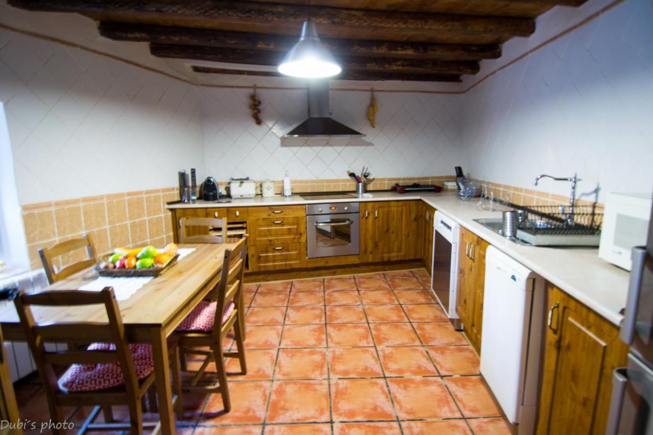 Affittacamere La Casita De Leire Tamajon Esterno foto